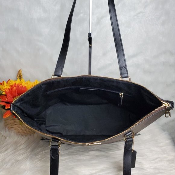 COACH GALLERY TOTE AND WALLET COMBO - Picture 5 of 9